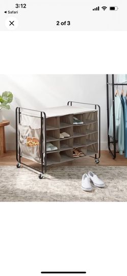 SHOE RACK