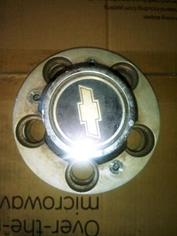 Em chevrolet rim covers caps used decent condition