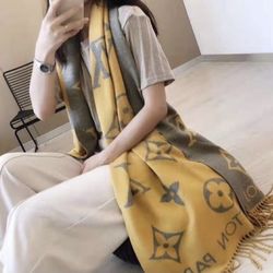 $85 Bufandas 