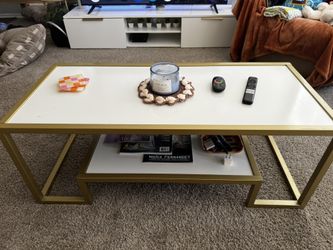 Coffee Table NEED GONE ASAP