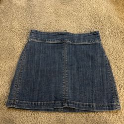 denim miniskirt size medium