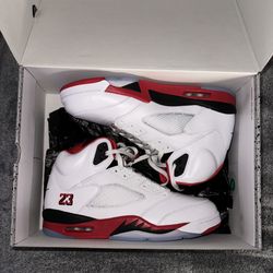 Air Jordan 5 Retro OG Fire Red Black Tongue