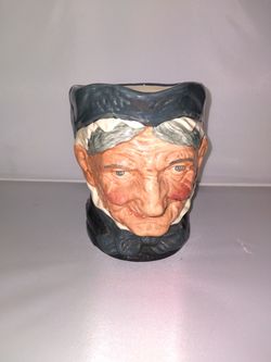 GIANT ROYAL DOULTON TOBY MUG JUG D5521 "GRANNY" 6" TALL