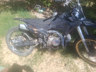 125 Dirt bike runs