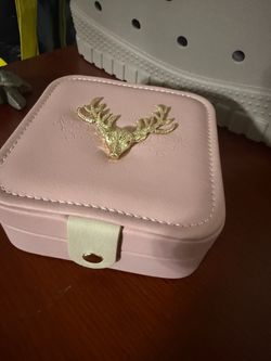 Travel jewelry box