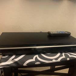 Toshiba DVD player SD4300 with remote works great 