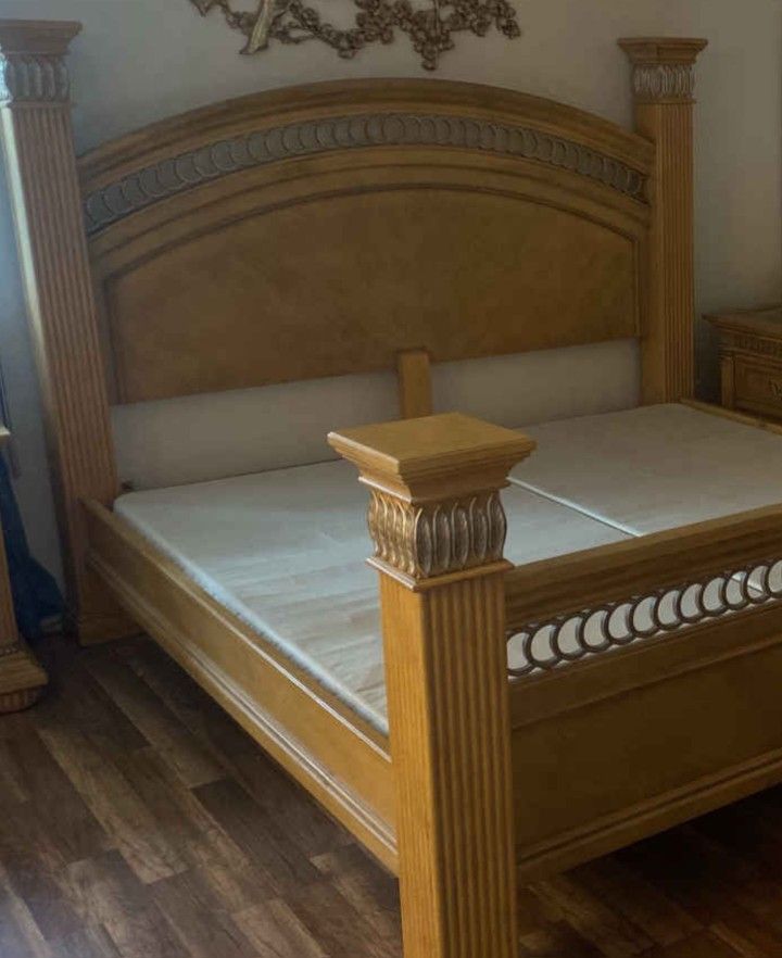 California King Oak Bedroom Set