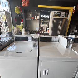 Speed Queen Coin Slide Washer & Gas Dryer 