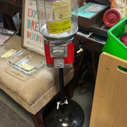 Rhino Vending With Cast Iron Stand -$99.94 