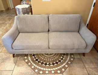 Couch/ love seat