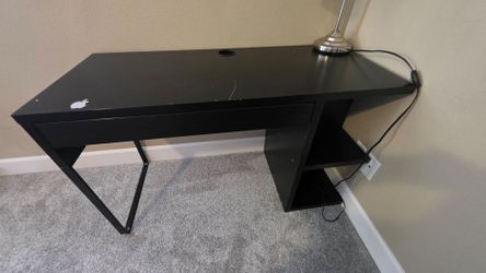 Computer table
