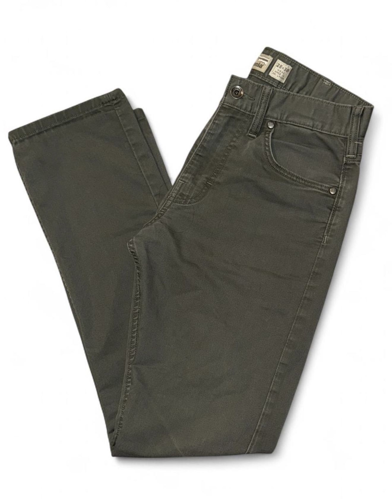 Patagonia Men’s Pants Excellent Condition Size 28x30 If you have any questions about shipping or sizing pls reach out ☺️ Offers are welcome so