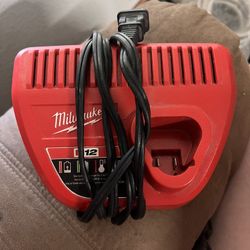Milwaukee Battery Charger 