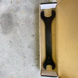 Fan Clutch Wrench. 36x48MM