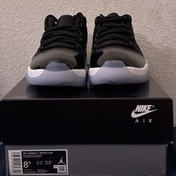 Jordan 11 Low  Space Jam 