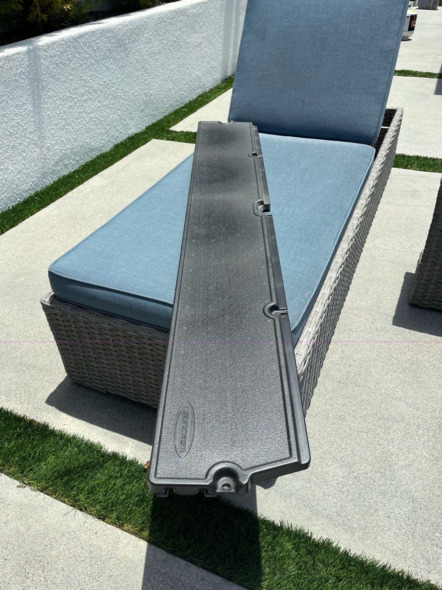 Suncast Shelf