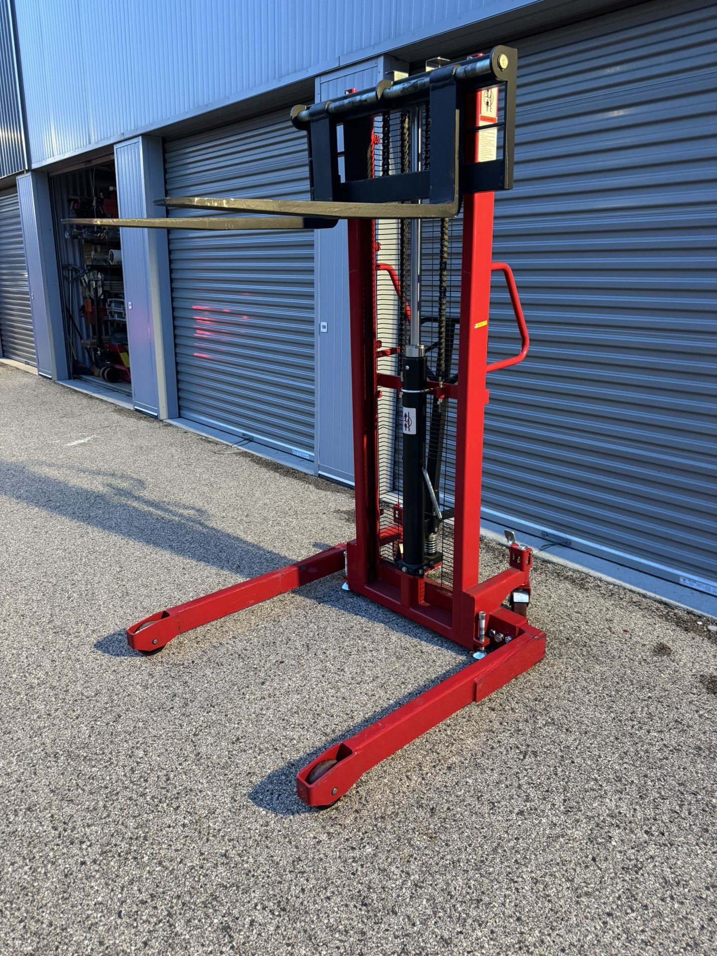 Manual Forklift