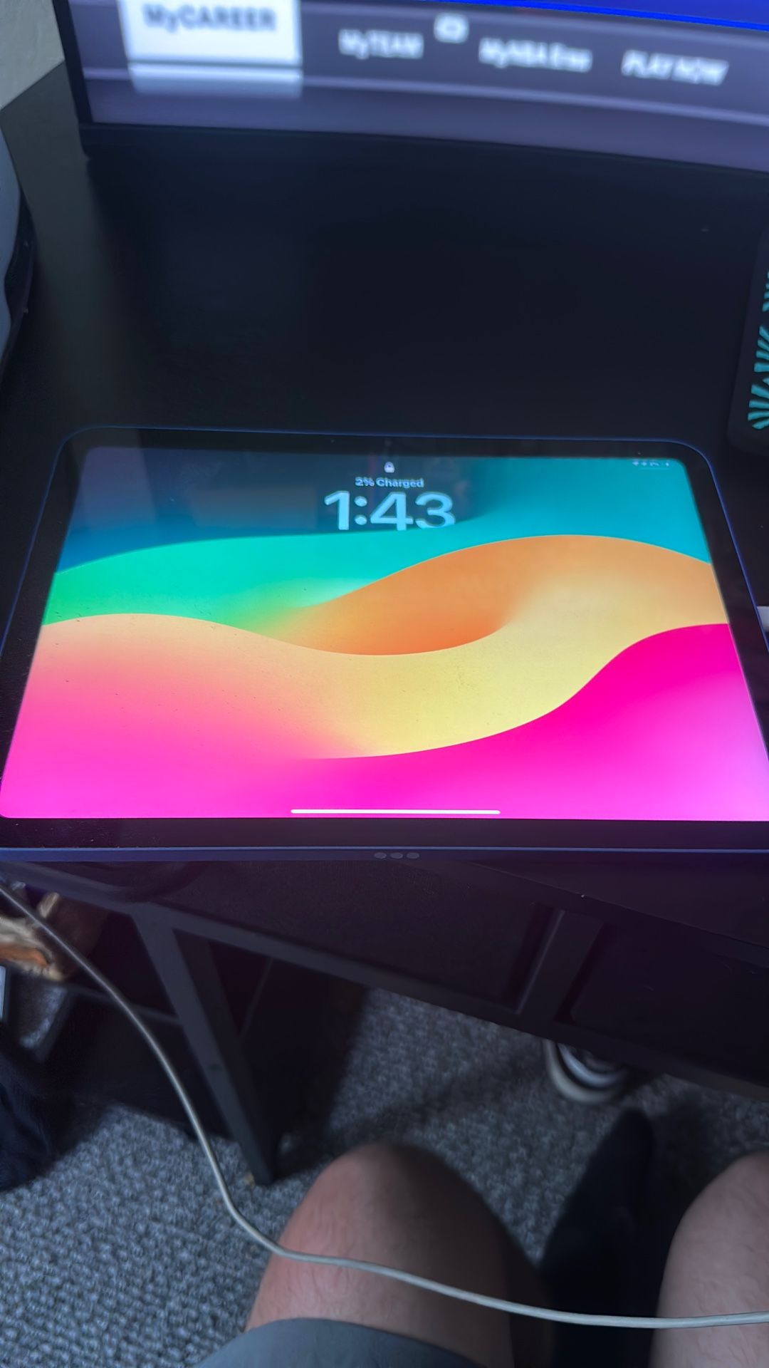 iPad 10th Gen 256GB Space