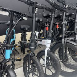 NEW Foldable E-Bike ⚡️ Come get YOURS‼️