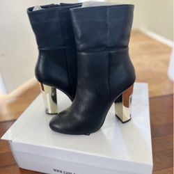 Cape Robbin Evan Black Ankle Boots – Size 7.5 (Never Worn)