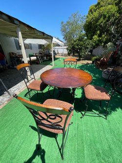 Round Dining Table