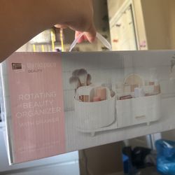 Makeup Organizer 