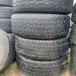 37x12.5r17 Nitto A/T Grappler Tires All 4 $150