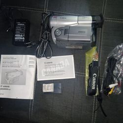 Canon ES8600 Hi-8 Analog Camcorder