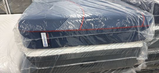 Sealy posture Pedic elite queen size mattress $650 only