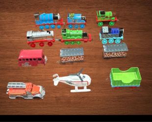 THOMAS & FRIENDS METAL COLLECTION LOT OF 12 PIECES