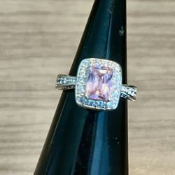 Sliver Ring With Gem 