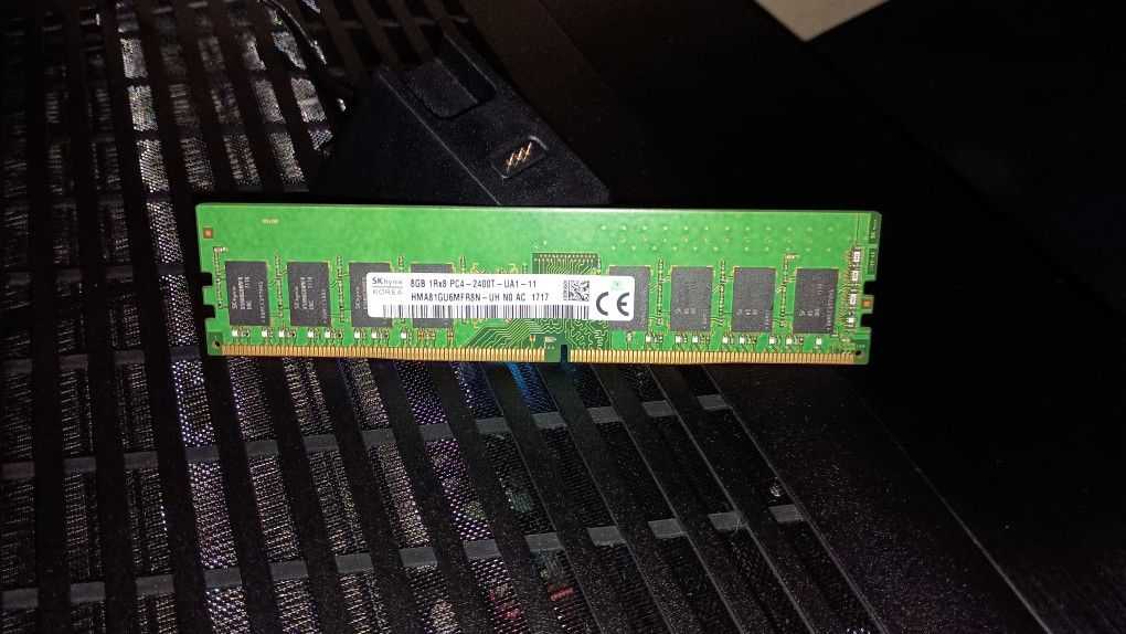 SK Hynix 8gb Ddr4 Ram, 2400Mhz, Cas Latency 17