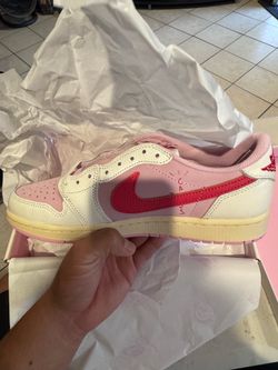 Travis Scott x air jordan 1 low og sail tropical pink