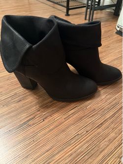 Reba black boots