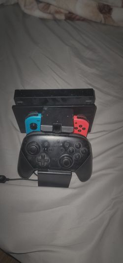 Pair of joycons pro controller dock
