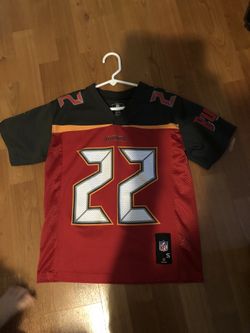 Bucs jersey size 8