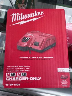 Milwaukee M18 & M12 Charger w/ Battery
