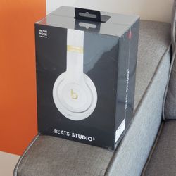 Beats Studio 3 Headphones Brand New -5 Dollars Down No Credit Needed!