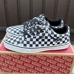 $45 Men’s Vans Brand New Size 9 / 10 / 11 / 11.5 / 12 / 13 (Women’s 10.5 & 11.5)