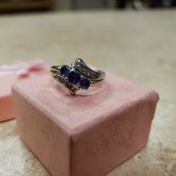 14k White Gold Diamond and Amethyst Ring