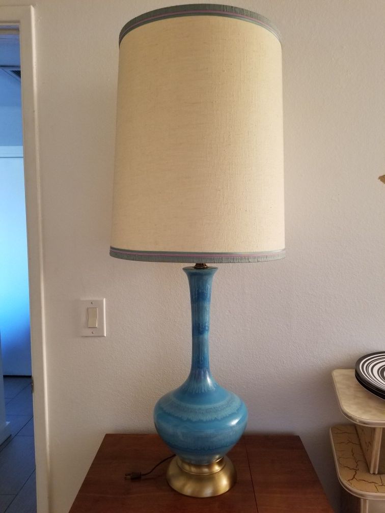 Vintage MCM lamp