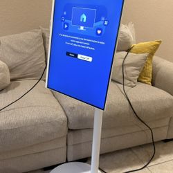 Samsung 32” 4K Smart Monitor M7 on Mobile Floor Stand (Like New)