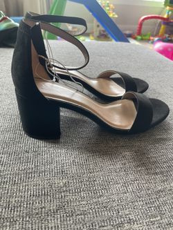 black heel shoes