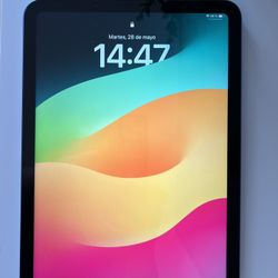 Vendo iPad 10 Generation, Unlocked, Used Like New. 