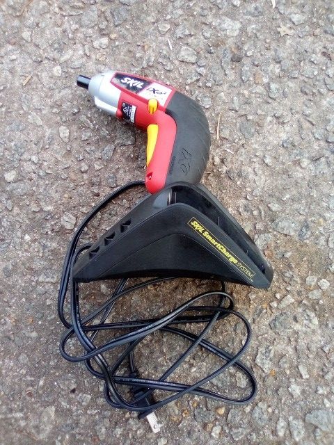 Skil Ixo 2 Lithium Small Drill