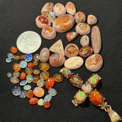 Lots of Mexican opal stones