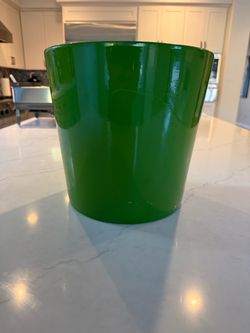 Green ceramic planter pot