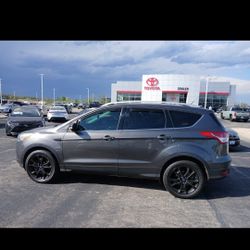 2015 FORD ESCAPE, 137,000 MILES, $6400