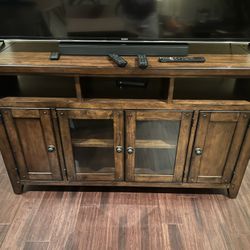 TV Stand / Entertainment Center