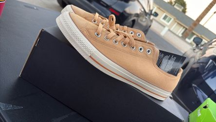 Converse Men’s 11.5 And 10.5